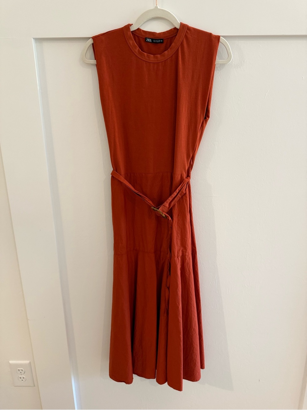 Zara Sleeveless Rust Midi Dress with Waist Tie
